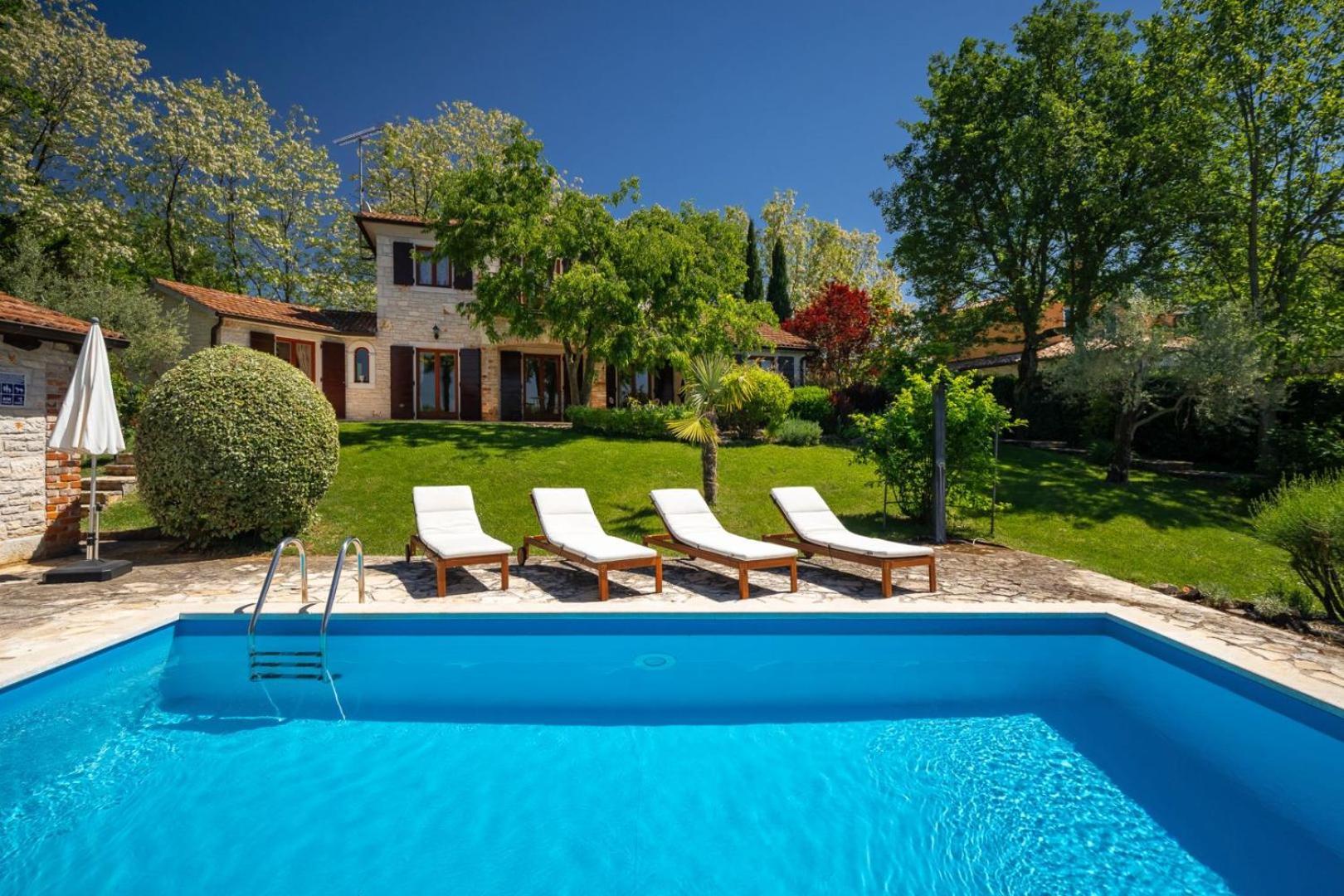 Rustic Villa Cehici With Pool In Sveti Lovrec Jehnici ภายนอก รูปภาพ