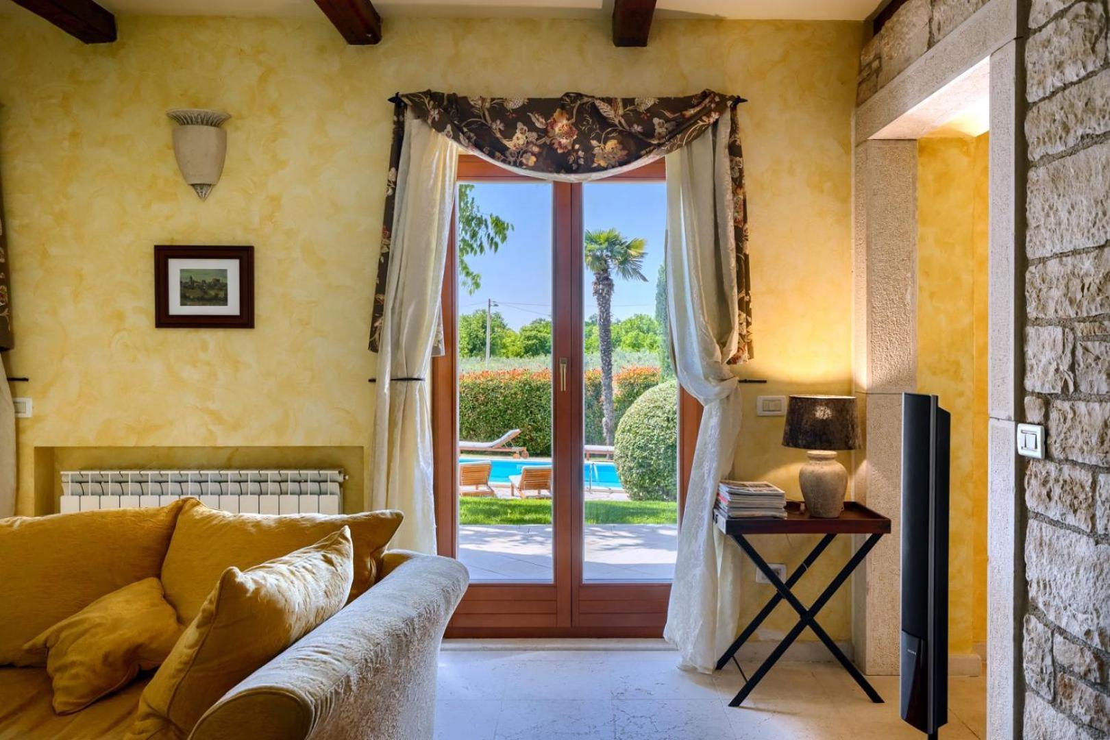 Rustic Villa Cehici With Pool In Sveti Lovrec Jehnici ภายนอก รูปภาพ
