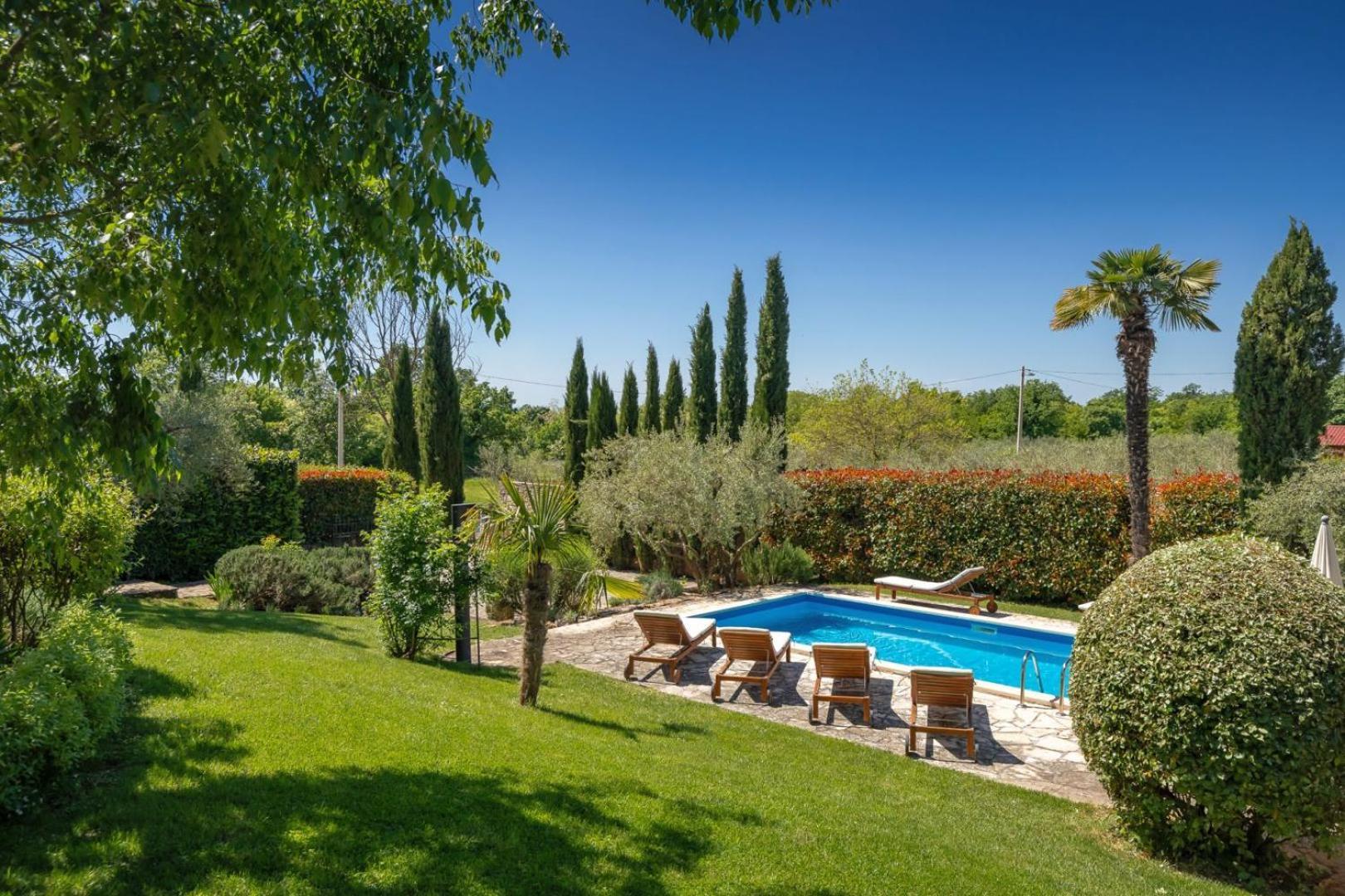 Rustic Villa Cehici With Pool In Sveti Lovrec Jehnici ภายนอก รูปภาพ