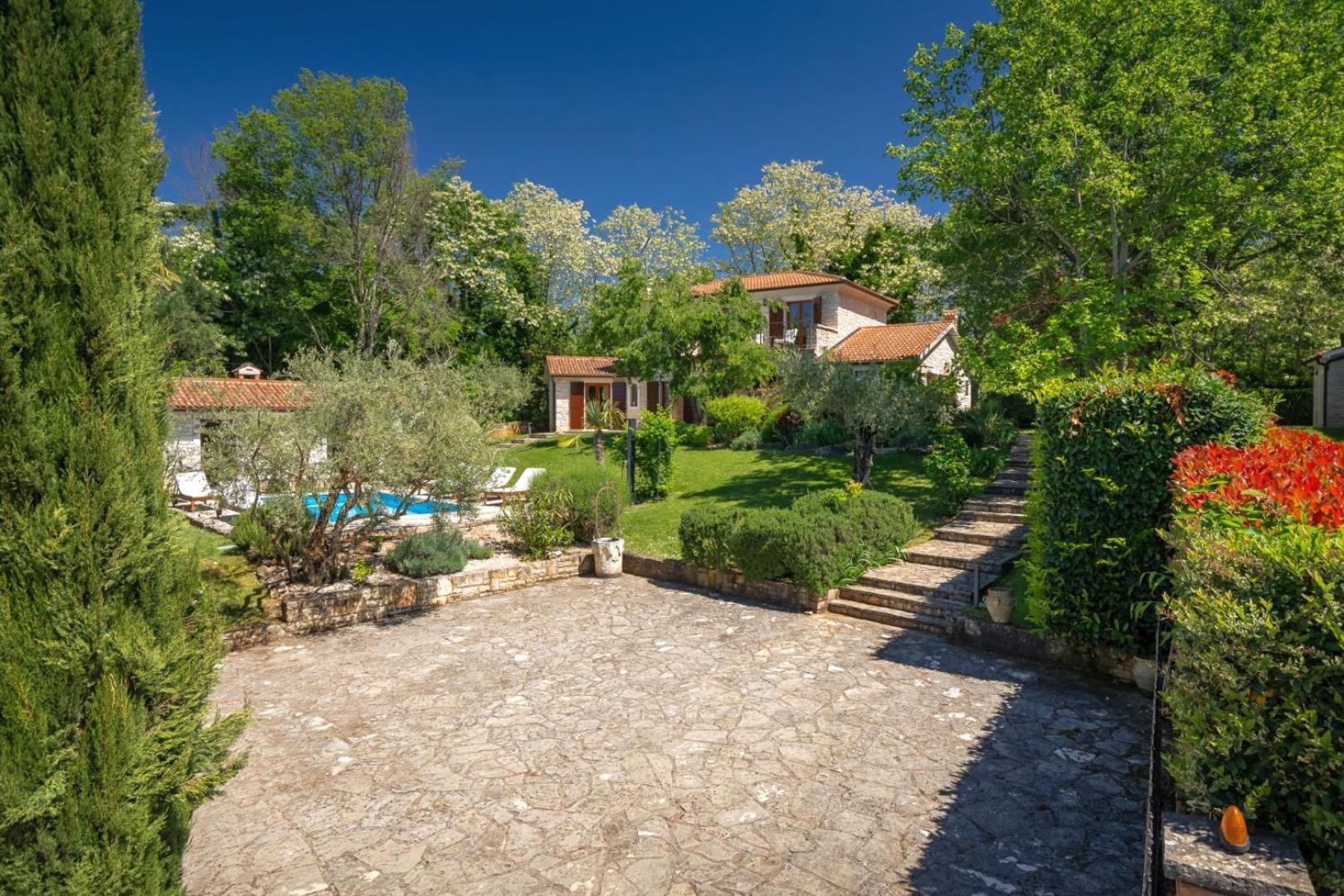 Rustic Villa Cehici With Pool In Sveti Lovrec Jehnici ภายนอก รูปภาพ